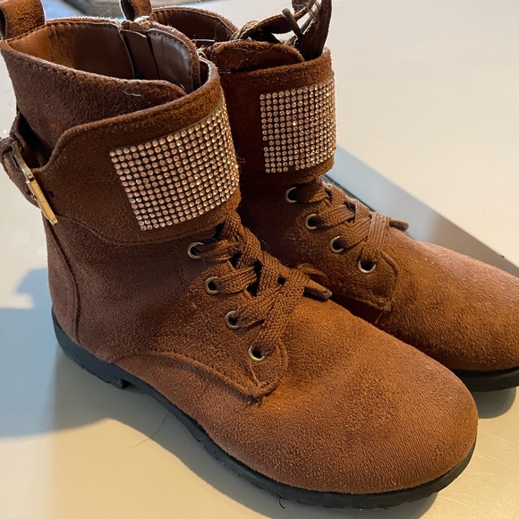🔥 3/$25 - Brown suede boots (size 13) - Picture 2 of 5